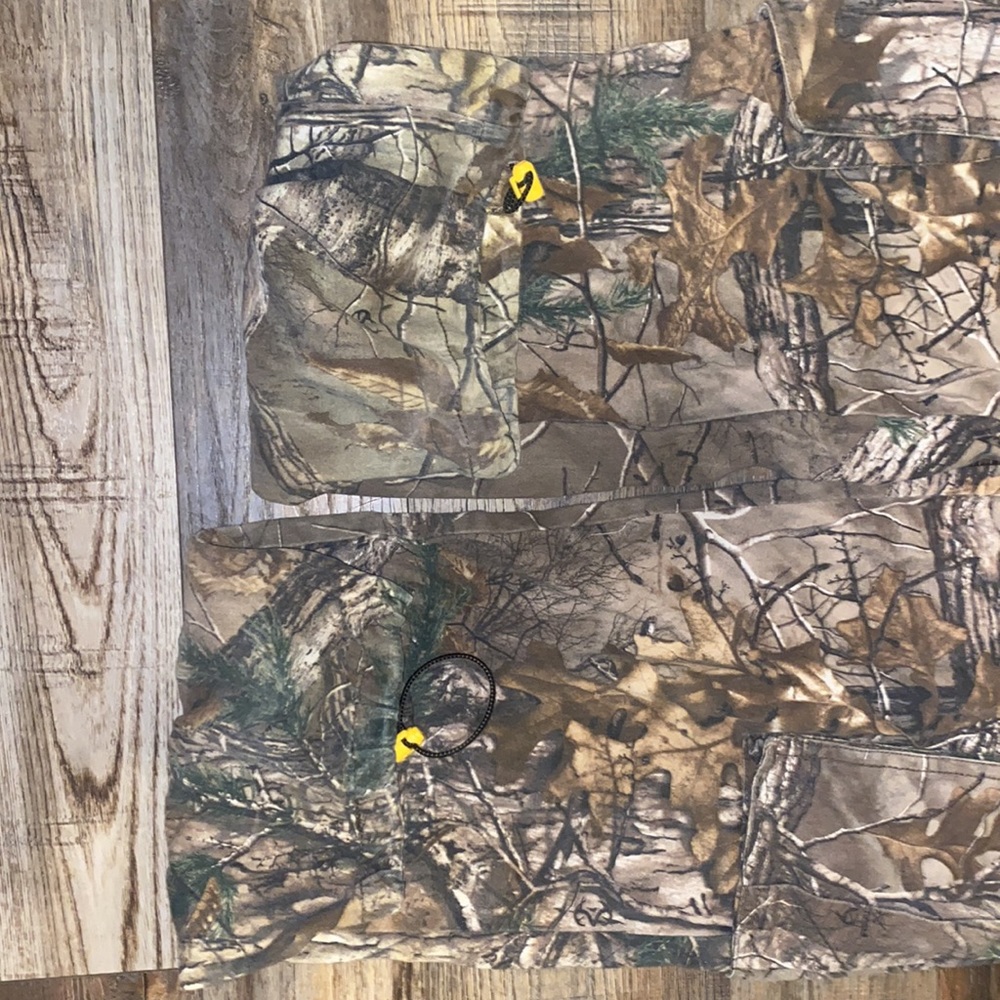 RealTree Hunting outfit - Picture 3 of 11